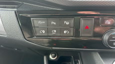 Volkswagen Caravelle 2.0 TDI Executive 199 5dr DSG Diesel Estate